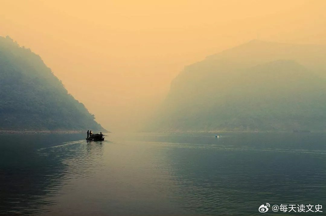 嬉戲心態，見慣不怪;河中欲转千帆舞打一准确生肖详细解答、科学解答解释落实